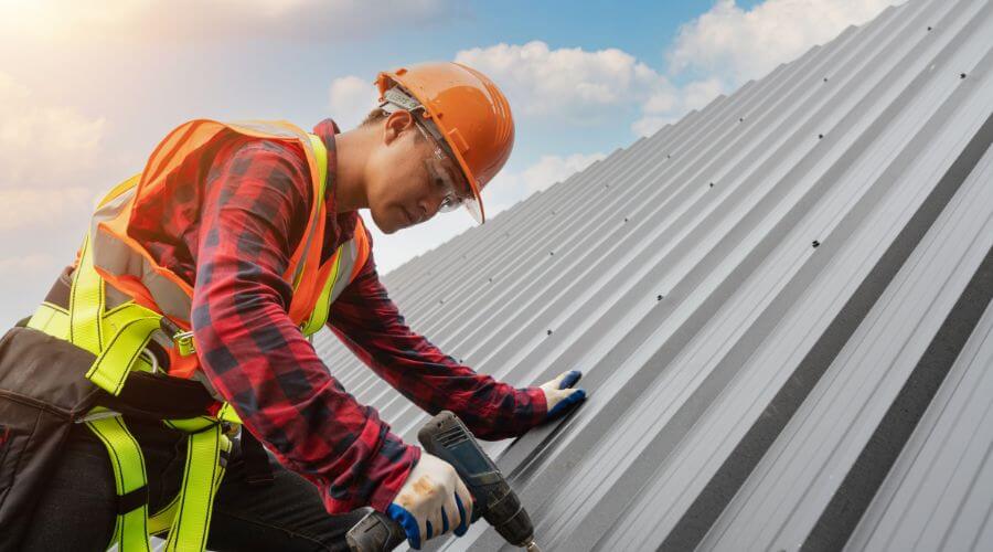Owens Corning roofing contractor in Saint Elmo, IL